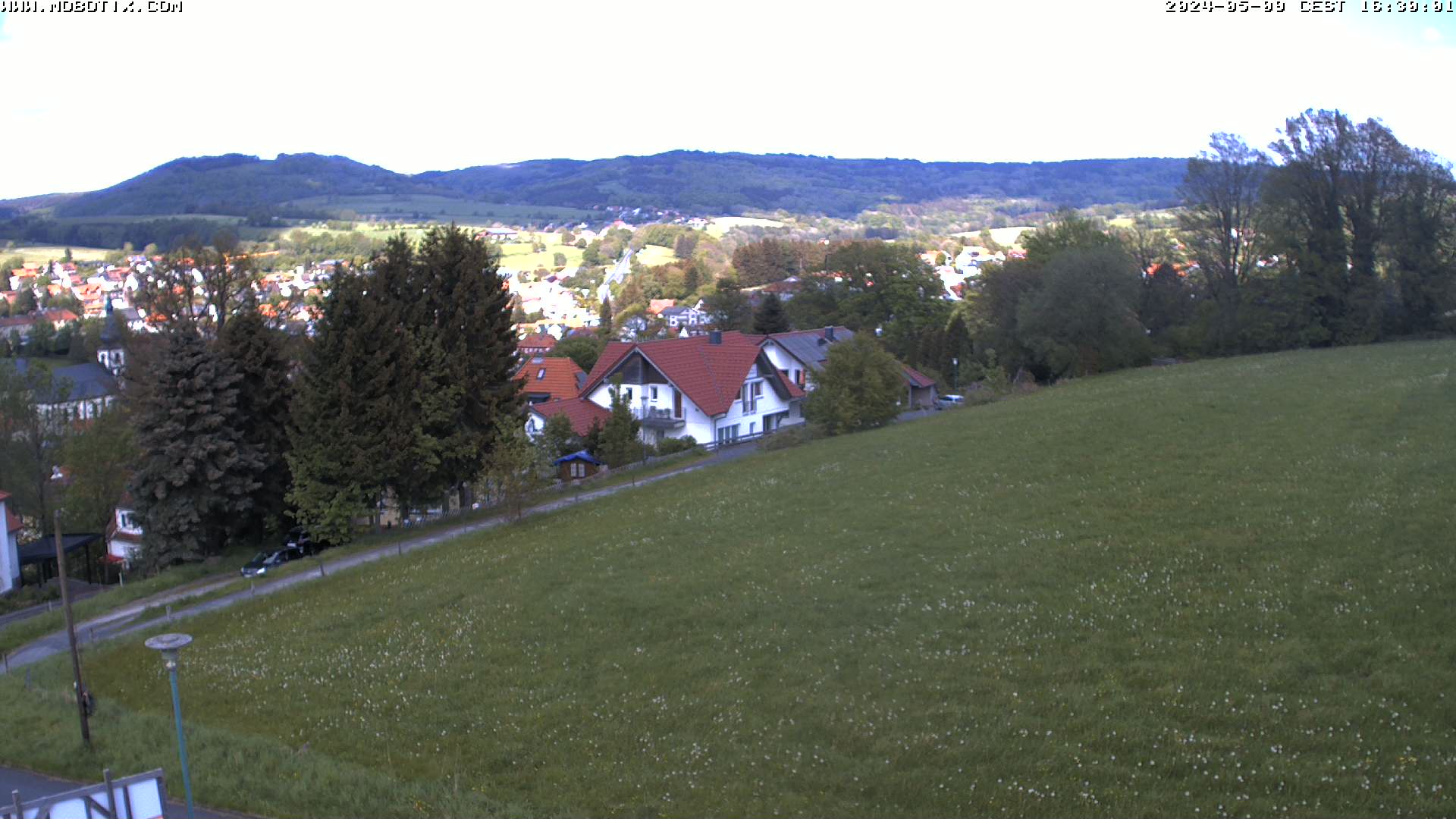 Blick über Gersfeld zum Feldberg / Heidelstein